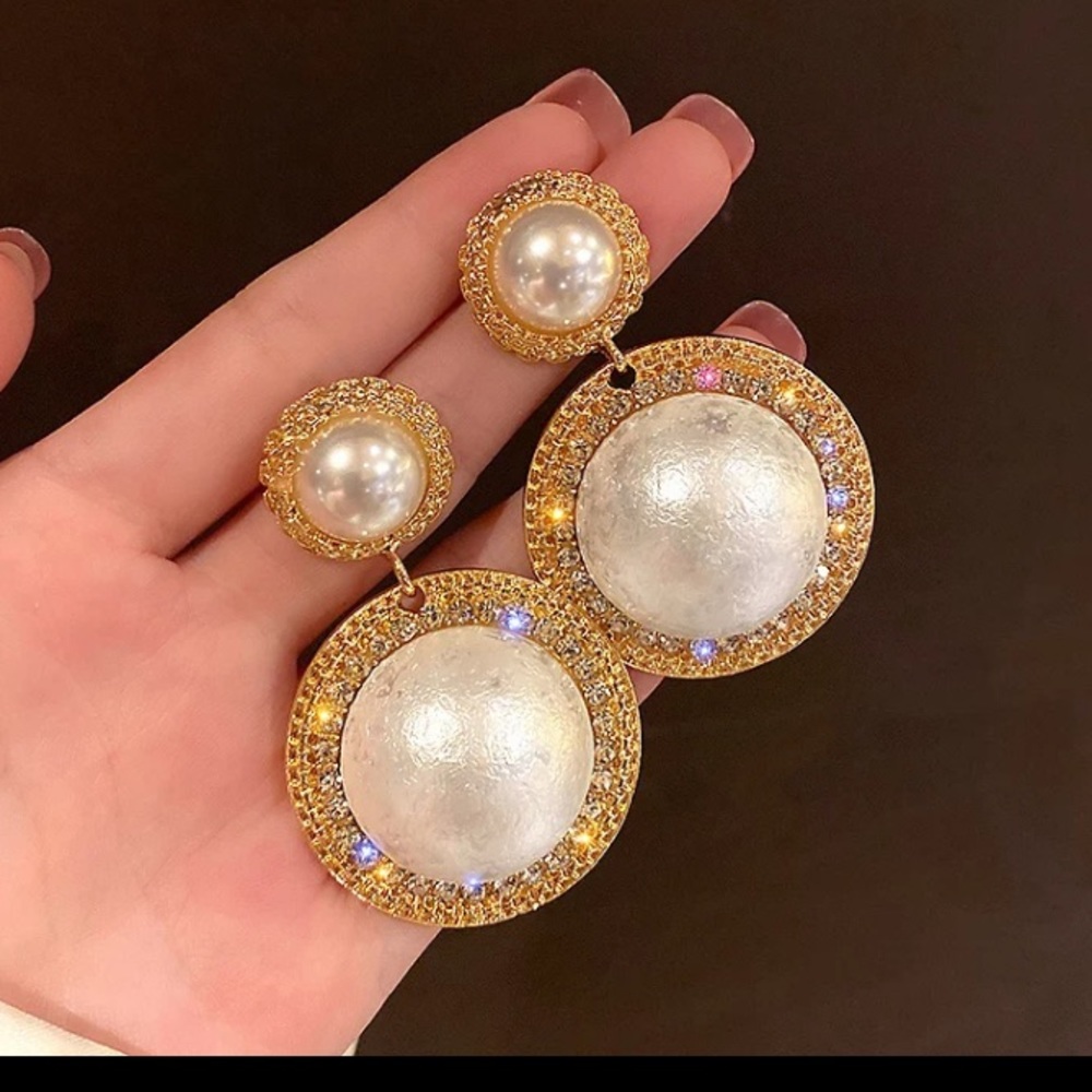 Luxury Big Earrings - Picture 1 of 5
